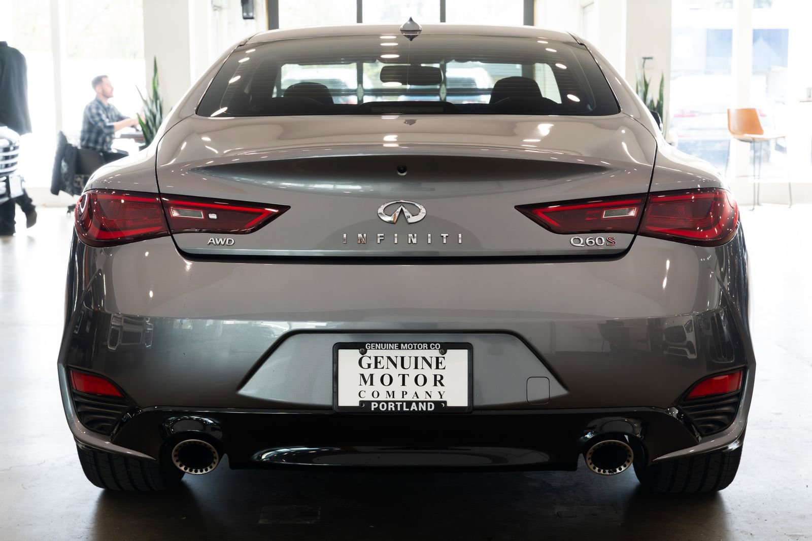 Used 2017 INFINITI Q60 Red Sport 400 image 5