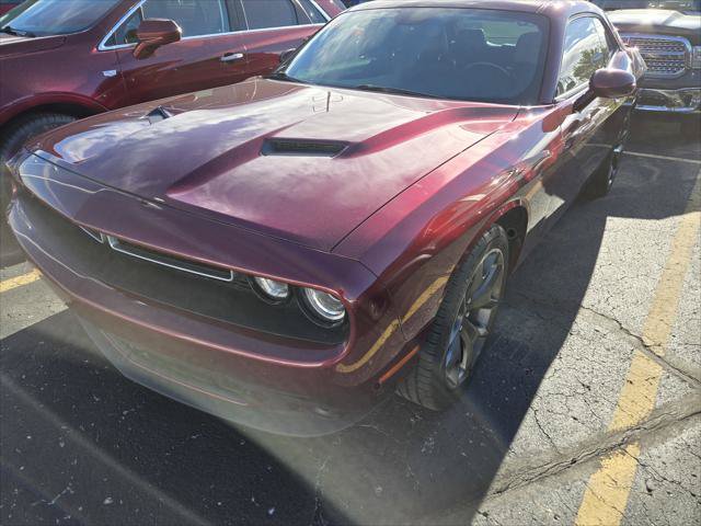 Certified 2018 Dodge Challenger SXT Plus RWD image 1