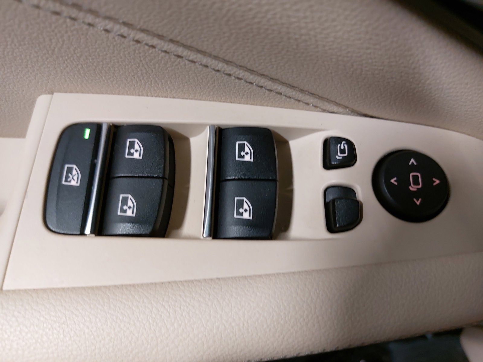Used 2022 BMW X5 sDrive40i RWD image 30