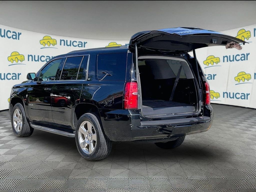 Used 2017 Chevrolet Tahoe LT w/ Luxury Package AWD/4WD image 4