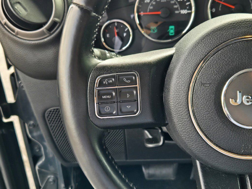 Used 2017 Jeep Wrangler Unlimited Willys image 24