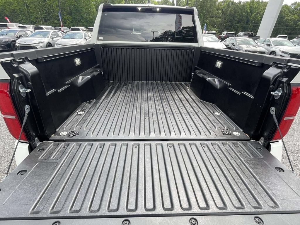 Used 2025 Toyota Tacoma SR5 RWD image 9