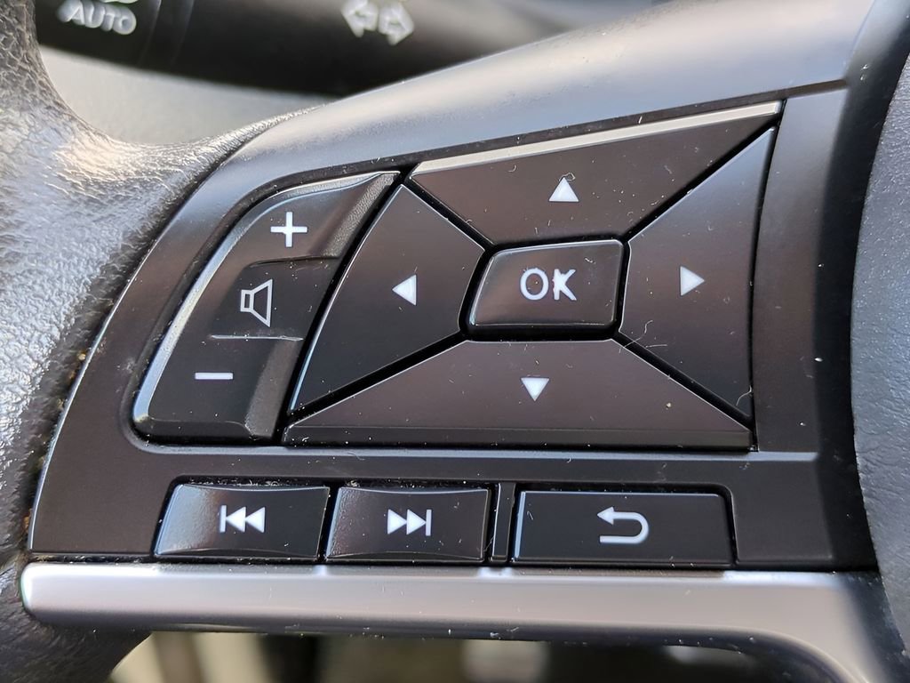 Certified 2022 Nissan Rogue Sport S image 23