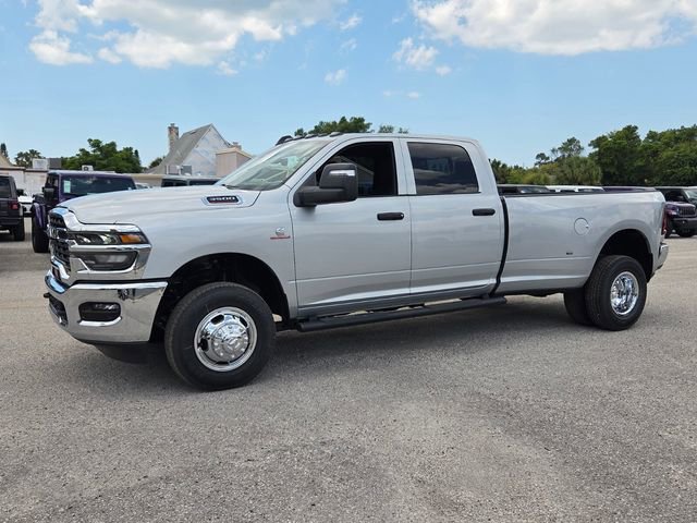 New 2026 RAM 3500 Tradesman AWD/4WD image 3
