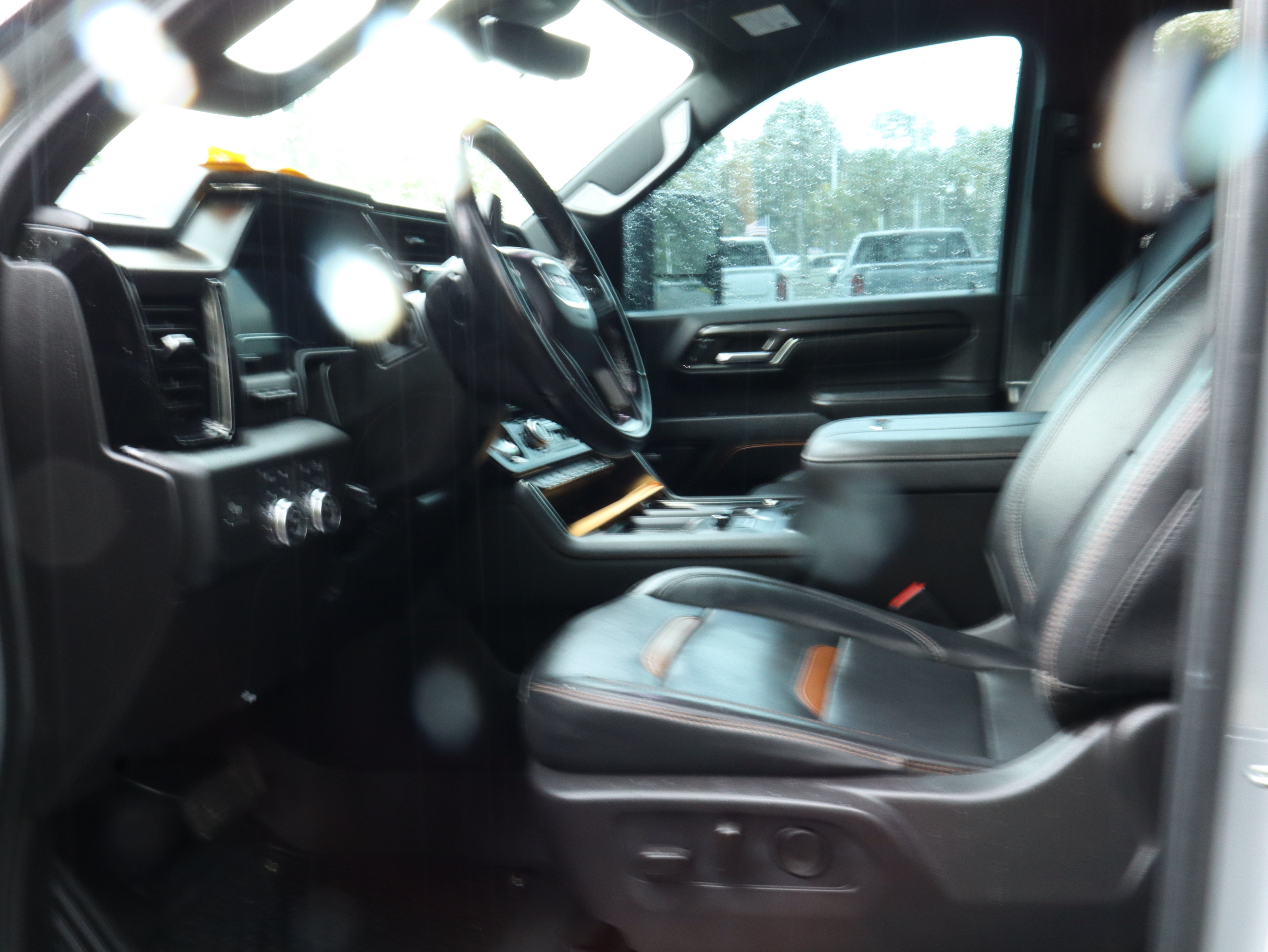 Used 2024 GMC Sierra 3500 AT4 w/ AT4 Premium Plus Package AWD/4WD image 19