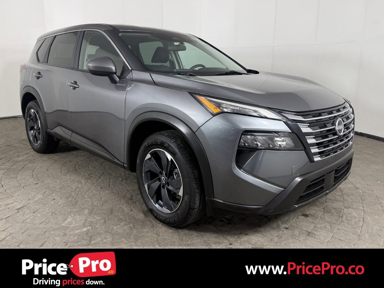 Used 2024 Nissan Rogue SV