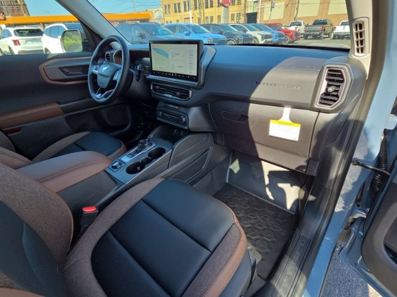 New 2026 Ford Bronco Sport Outer Banks w/ Sasquatch Outer Banks Package AWD/4WD image 13
