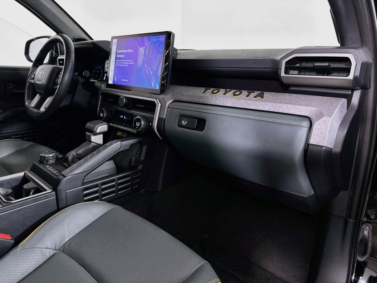 Certified 2025 Toyota 4Runner Trailhunter AWD/4WD image 30