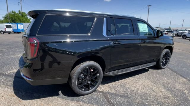 New 2026 Chevrolet Suburban LS w/ LPO, Dark Essentials Package AWD/4WD image 2