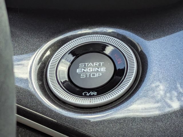 Used 2022 Jeep Grand Cherokee L Laredo w/ Luxury Tech Group I RWD image 34