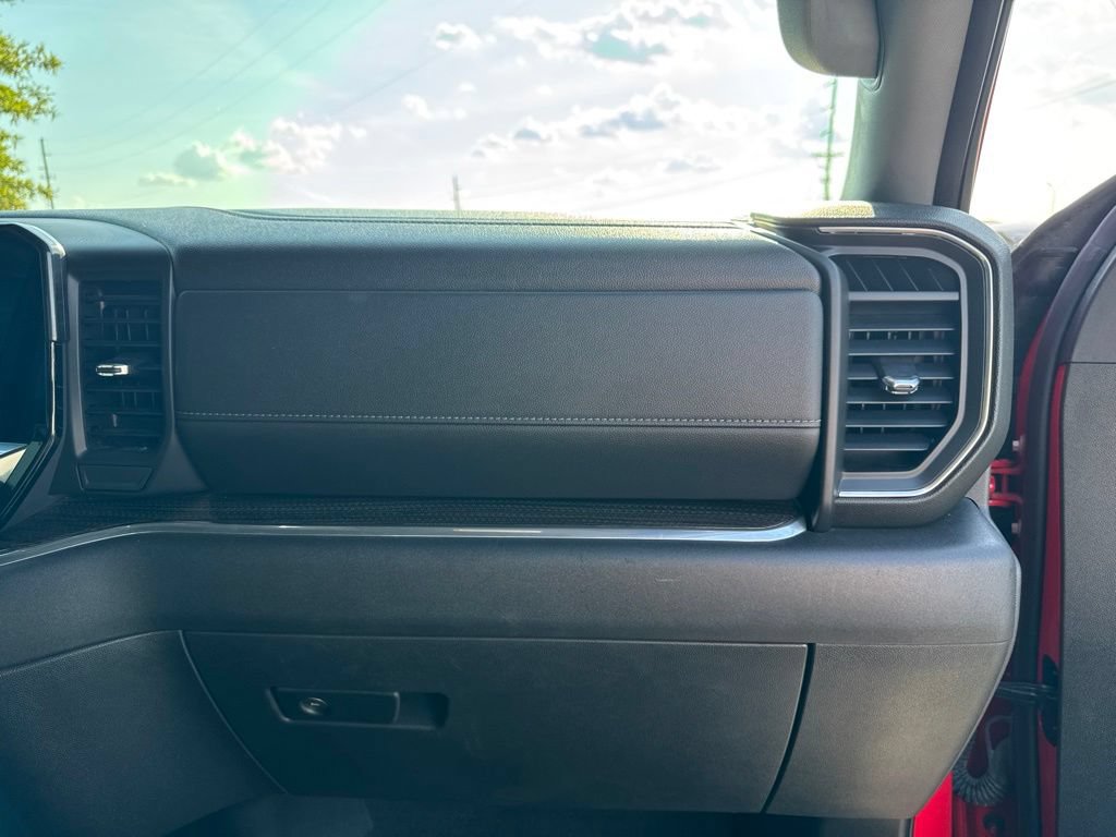 Used 2023 Chevrolet Silverado 1500 RST AWD/4WD image 19
