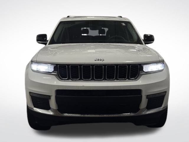 Used 2023 Jeep Grand Cherokee L Limited image 2