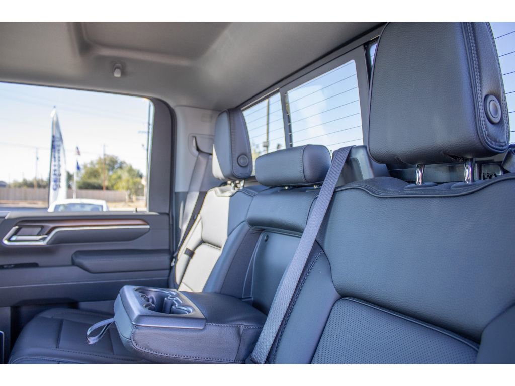 New 2026 GMC Sierra 3500 Denali w/ Denali Reserve Package image 38
