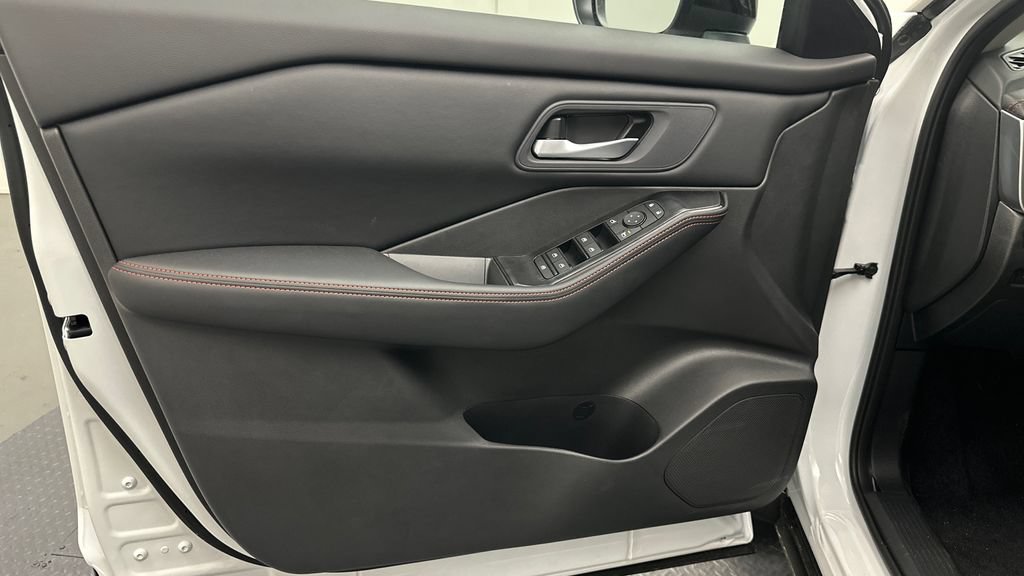 New 2026 Nissan Rogue SV AWD/4WD image 14