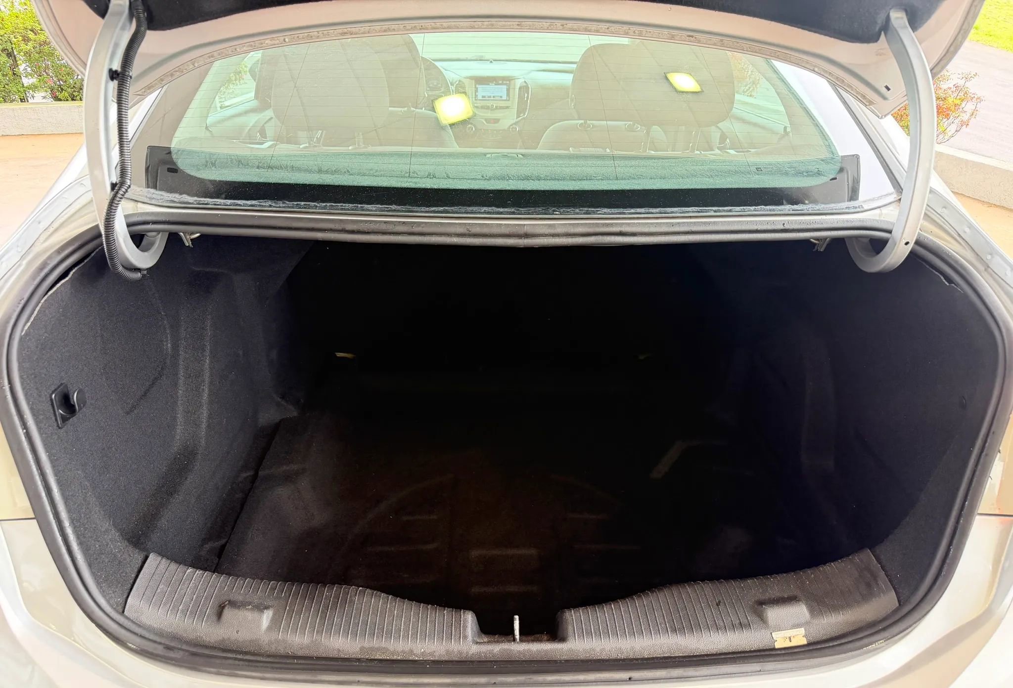 Used 2017 Chevrolet Cruze LS image 21