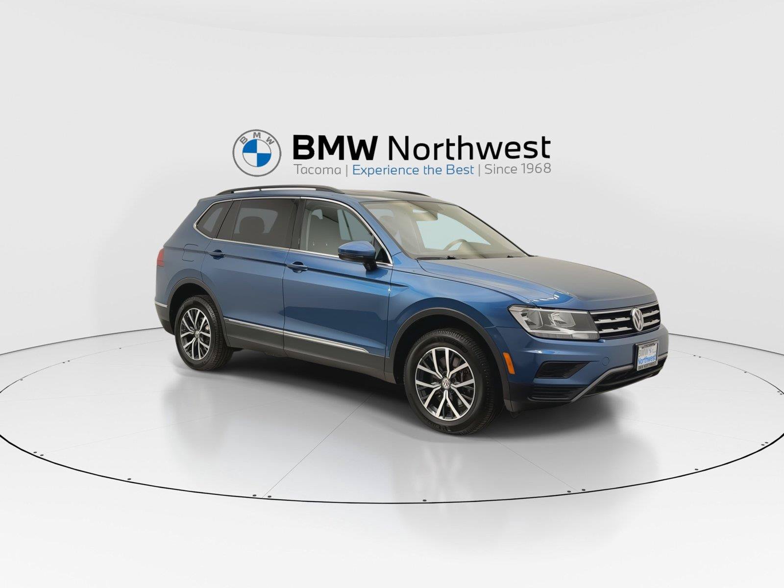 Used 2020 Volkswagen Tiguan SE w/ Panoramic Sunroof Package AWD/4WD image 6