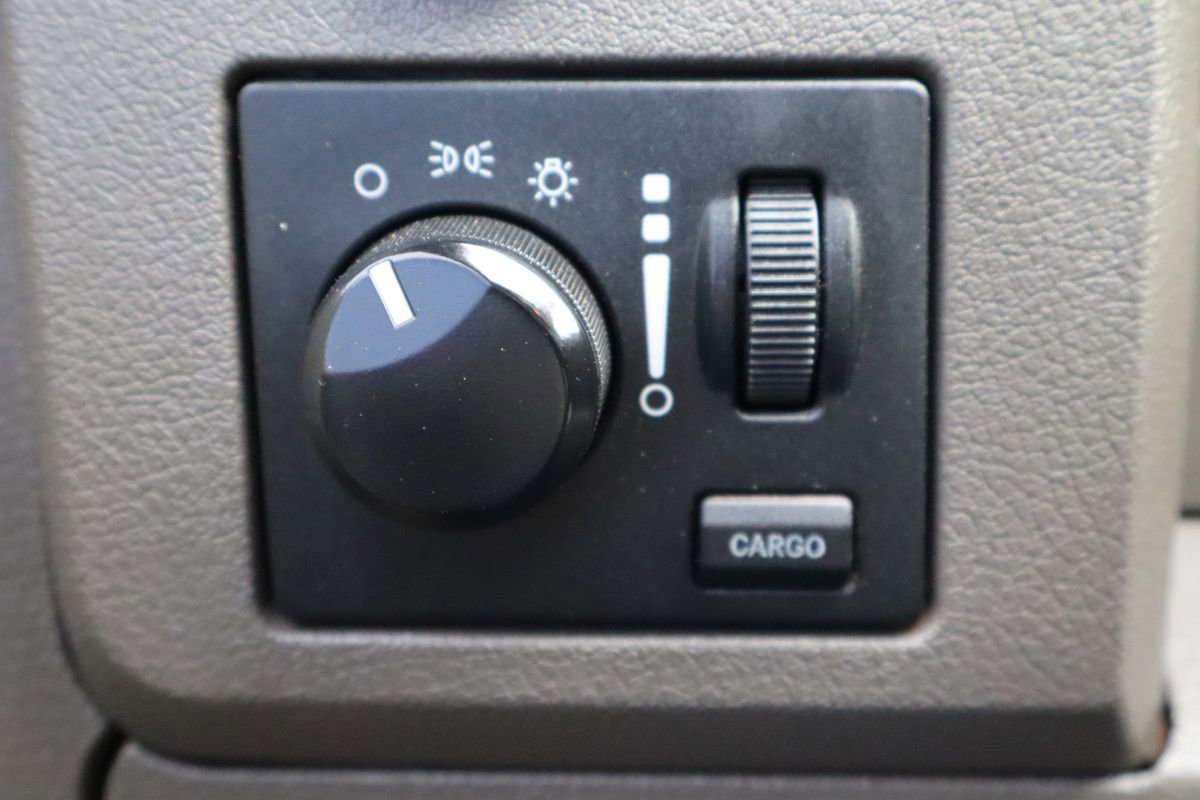 Used 2009 Dodge Ram 2500 Truck SLT image 28