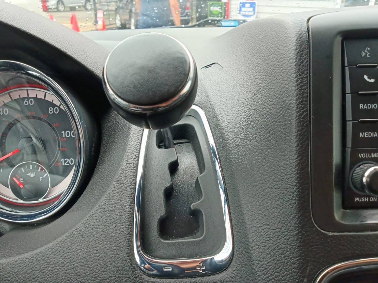 Used 2018 Dodge Grand Caravan GT FWD image 25