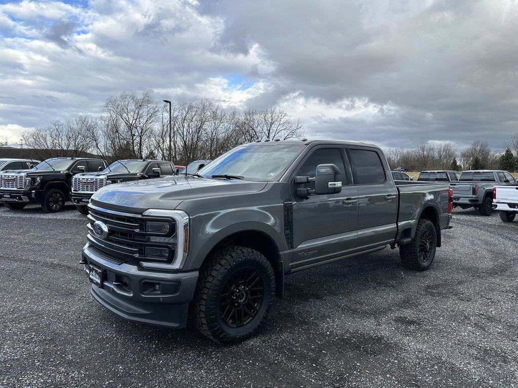 Used 2025 Ford F250 Platinum image 14