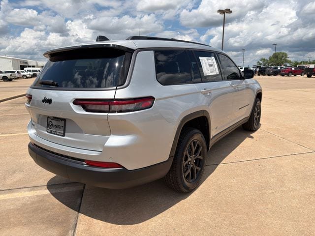 New 2026 Jeep Grand Cherokee L 4WD image 18