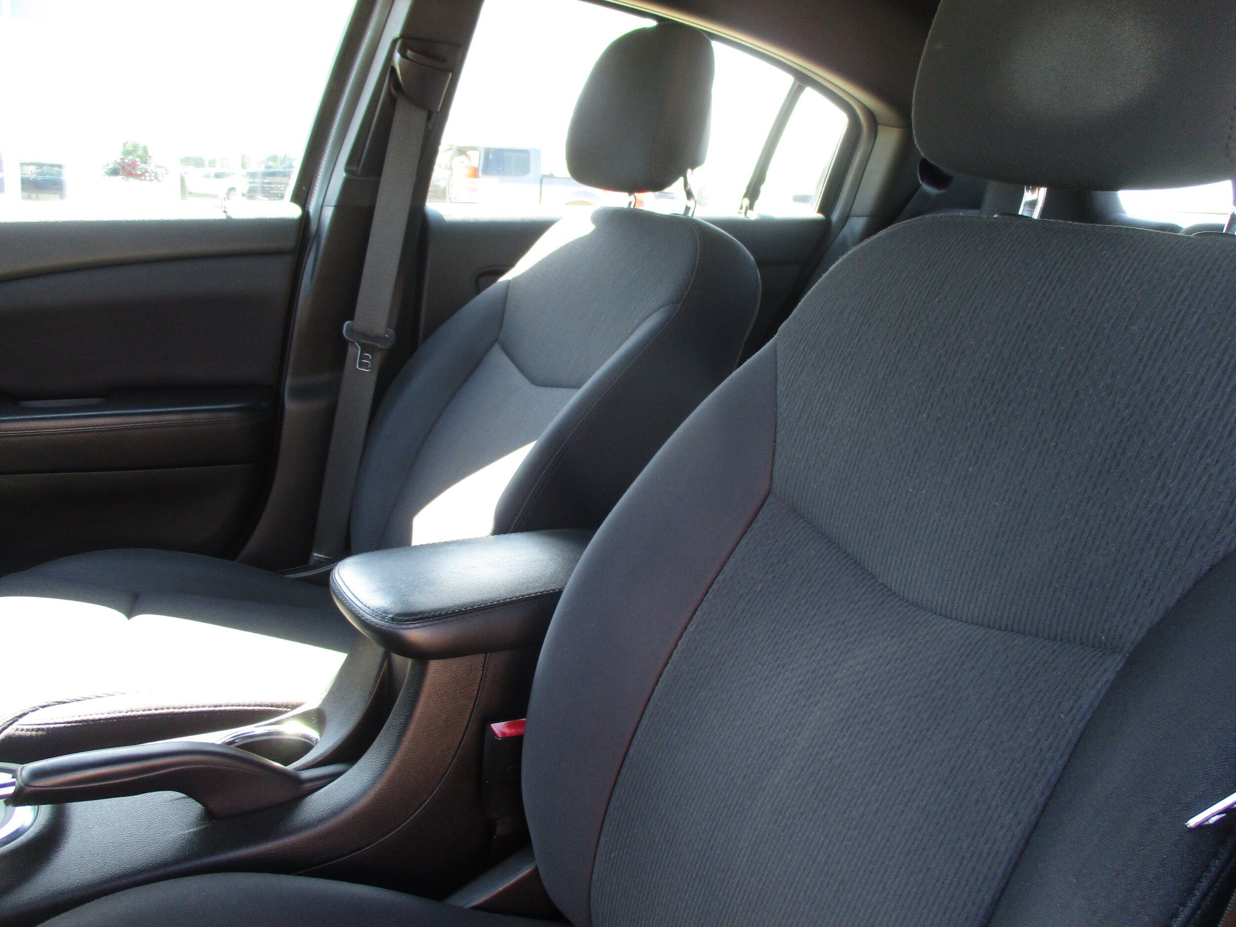 Used 2014 Chrysler 200 LX FWD image 21