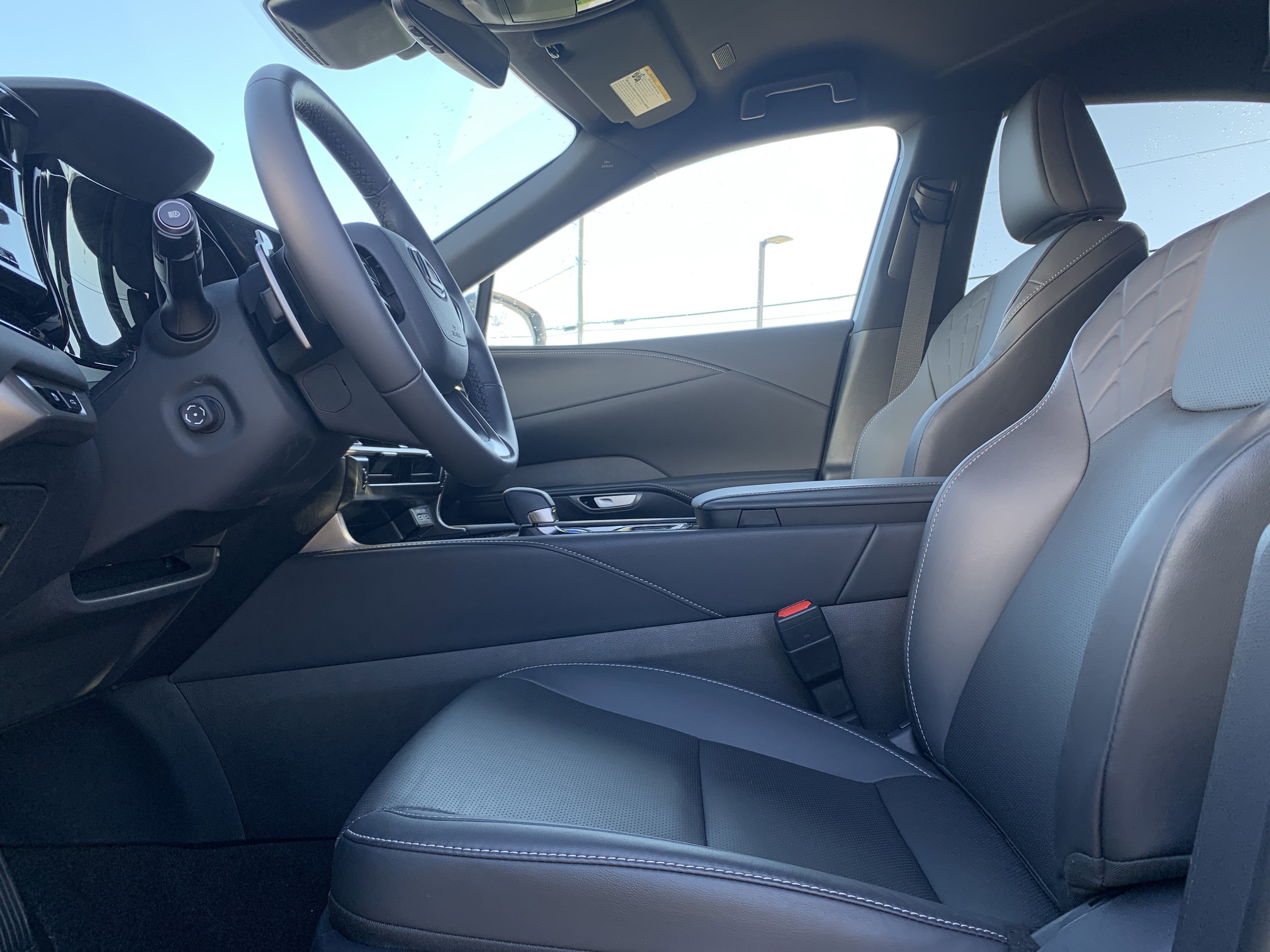 Used 2025 Lexus RX 350 FWD w/ Technology Package image 16