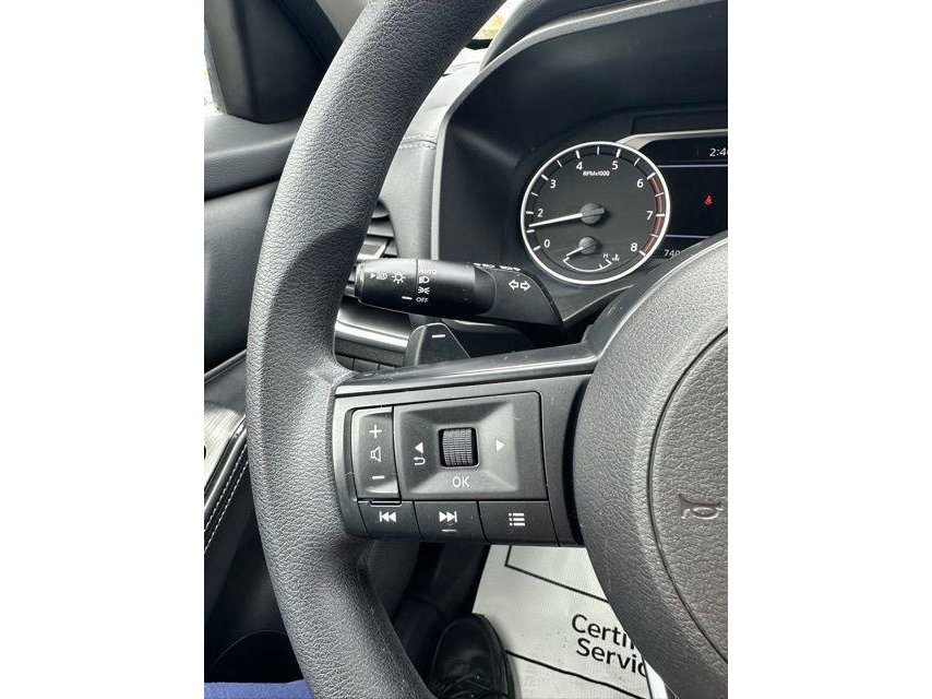 Used 2024 Nissan Rogue SV AWD/4WD image 24