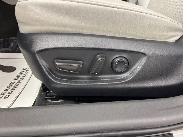 Used 2023 Toyota Camry XSE image 34