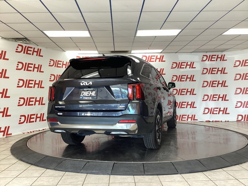 Certified 2025 Kia Sorento S w/ Panoramic Sunroof Package AWD/4WD image 7