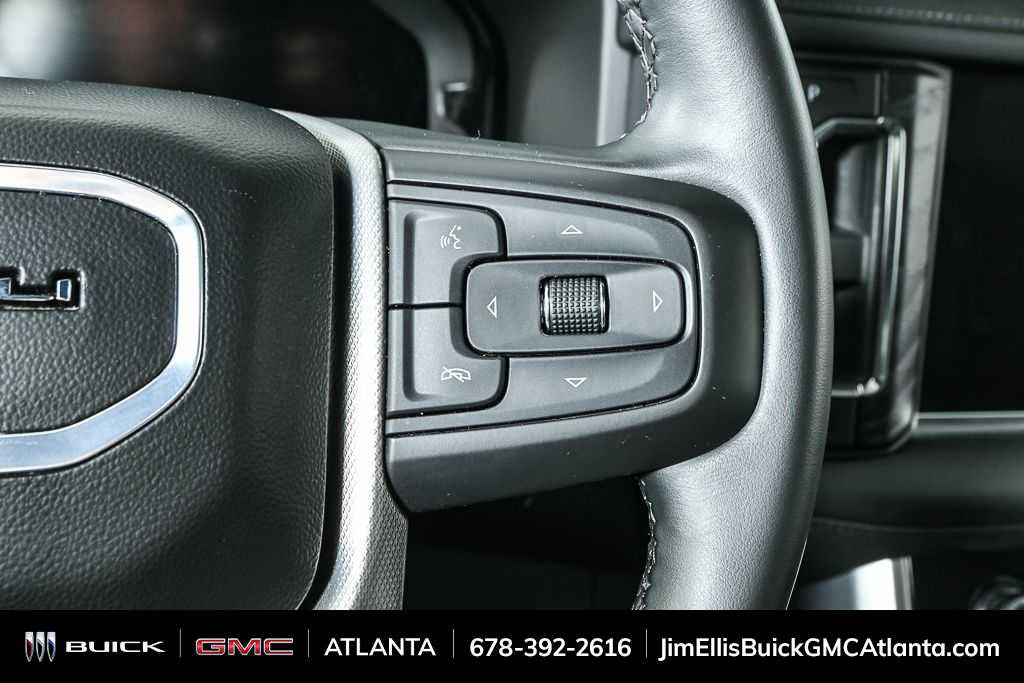 Used 2024 GMC Yukon XL Denali image 13