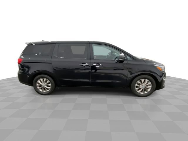 Used 2019 Kia Sedona LX image 9