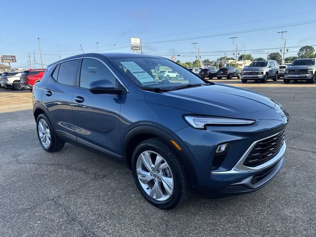 Certified 2025 Buick Encore GX Preferred FWD image 1