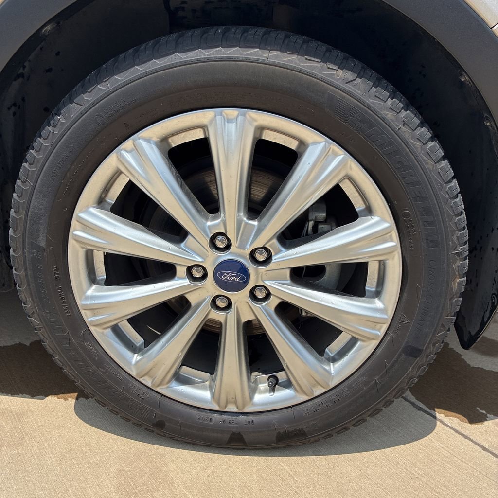 Used 2017 Ford Escape Titanium FWD image 6