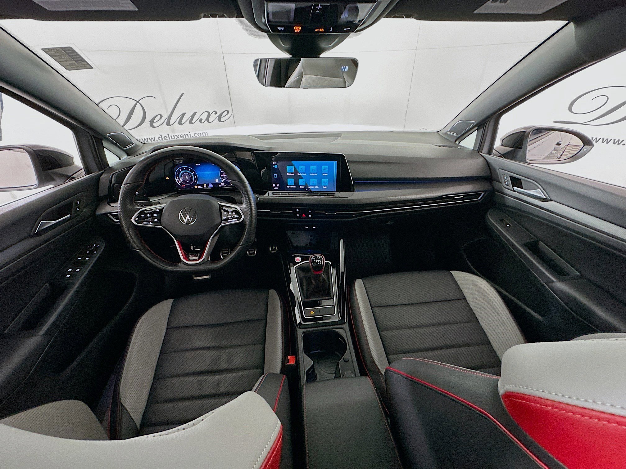 Used 2024 Volkswagen GTI SE w/ SE Leather Seats Package image 19