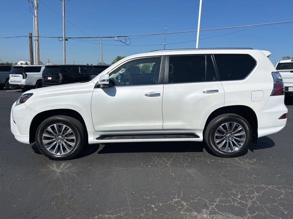 Used 2021 Lexus GX 460 Luxury w/ Accessory Package AWD/4WD image 14