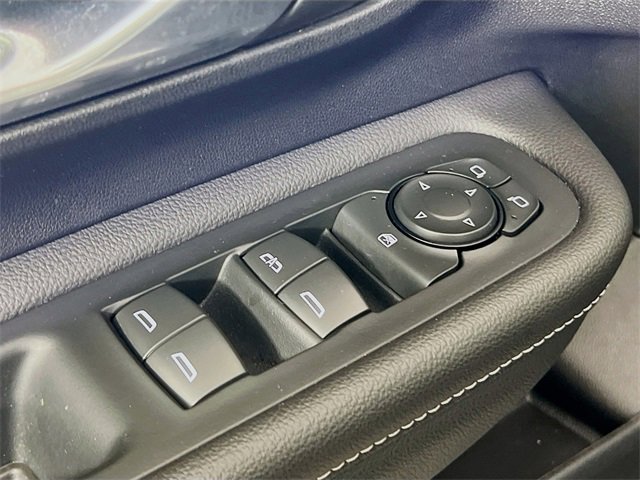 Used 2022 GMC Terrain SLE image 17