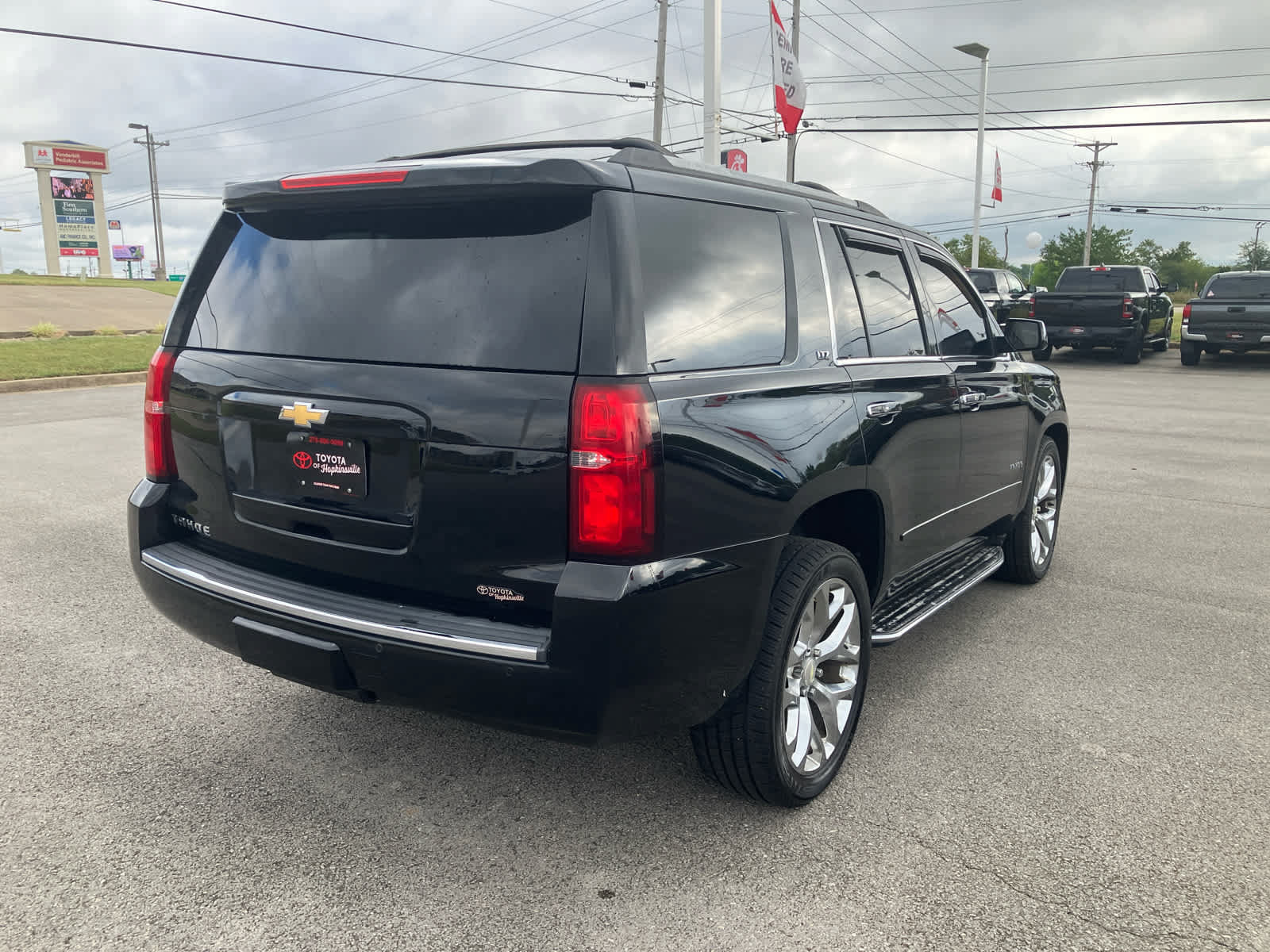 Used 2015 Chevrolet Tahoe LTZ AWD/4WD image 7