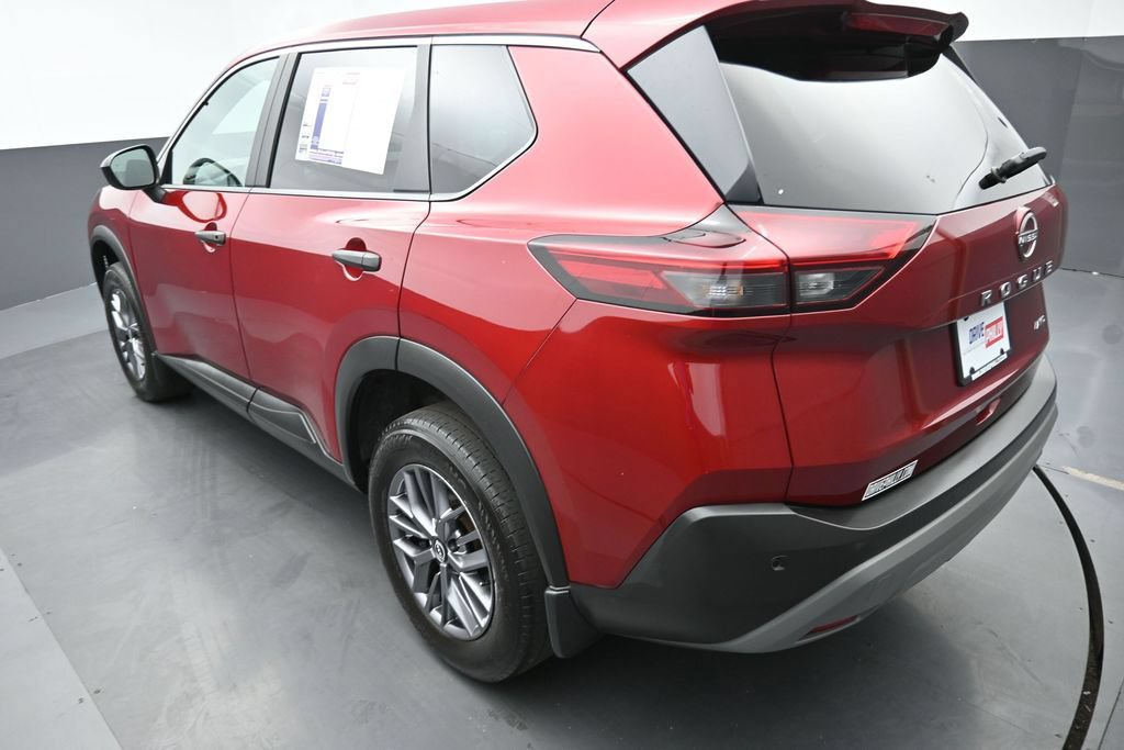 Used 2023 Nissan Rogue S AWD/4WD image 15