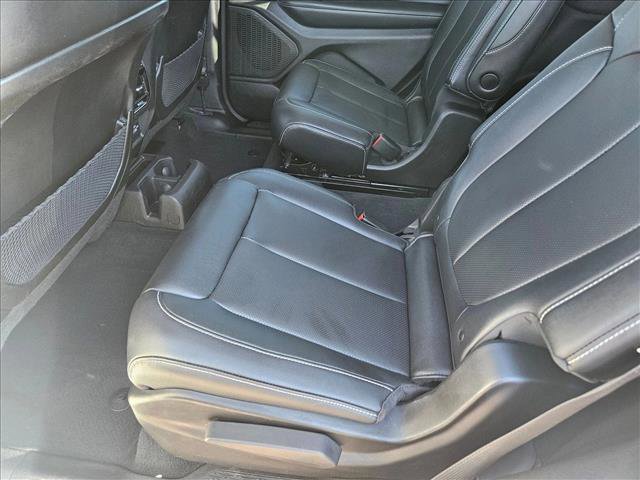 Used 2023 Jeep Grand Cherokee L Limited w/ Luxury Tech Group II AWD/4WD image 21