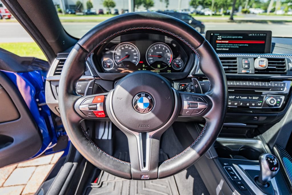 Used 2020 BMW M4 Coupe w/ Competition Package RWD image 23