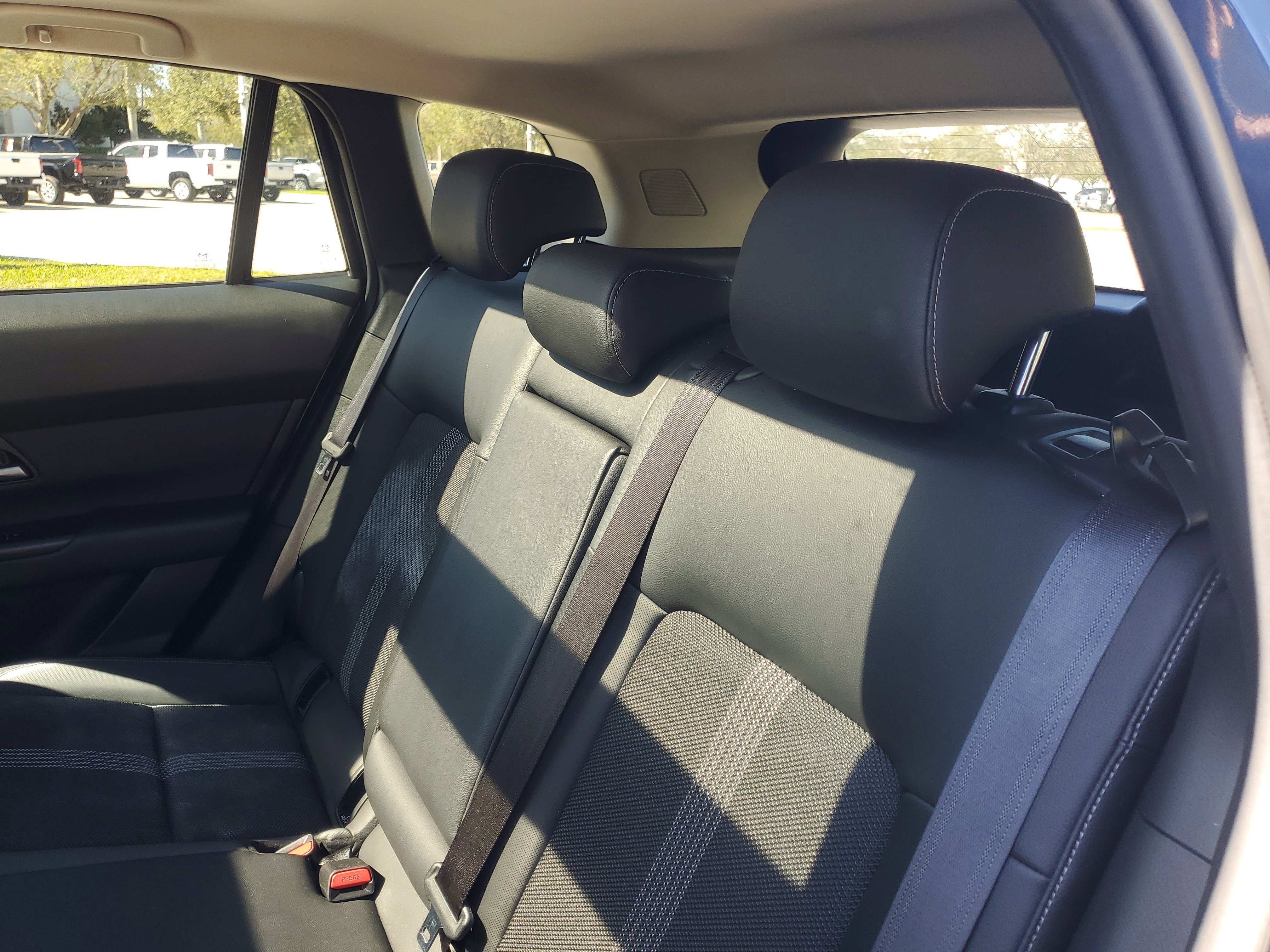 Used 2024 MAZDA CX-50 AWD 2.5 S w/ Premium Package image 14