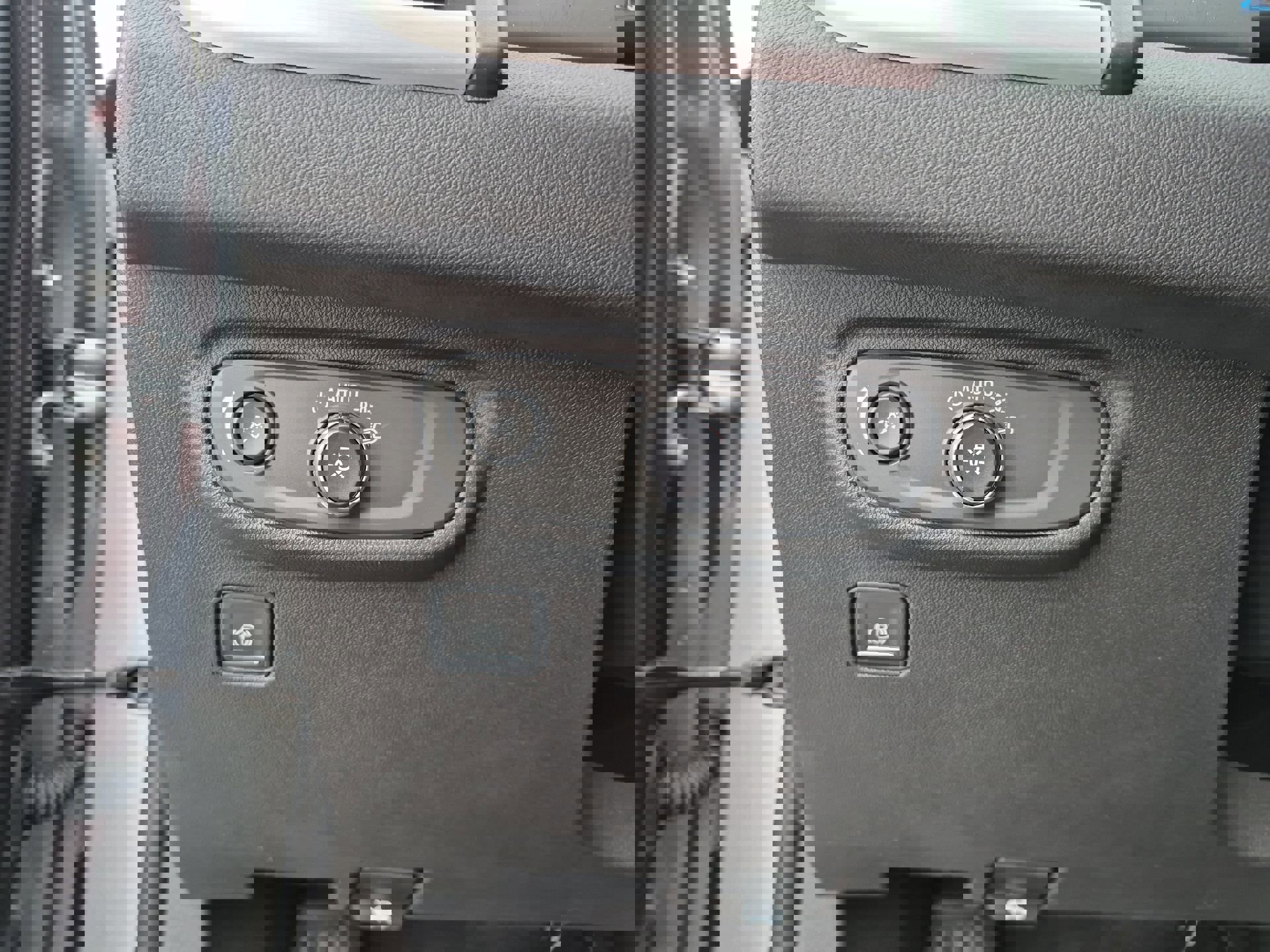 Certified 2023 GMC Terrain SLE w/ Driver Convenience Package image 18