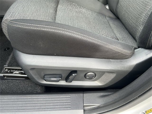 Used 2021 Nissan Rogue SV image 14