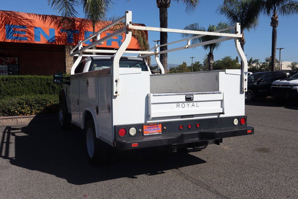 Used 2018 Ford F550 2WD Regular Cab Super Duty image 7