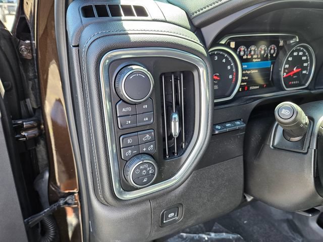 Used 2019 Chevrolet Silverado 1500 High Country w/ Technology Package AWD/4WD image 26
