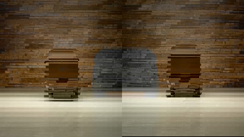 Used 2024 Tesla Cybertruck AWD Crew Cab image 4