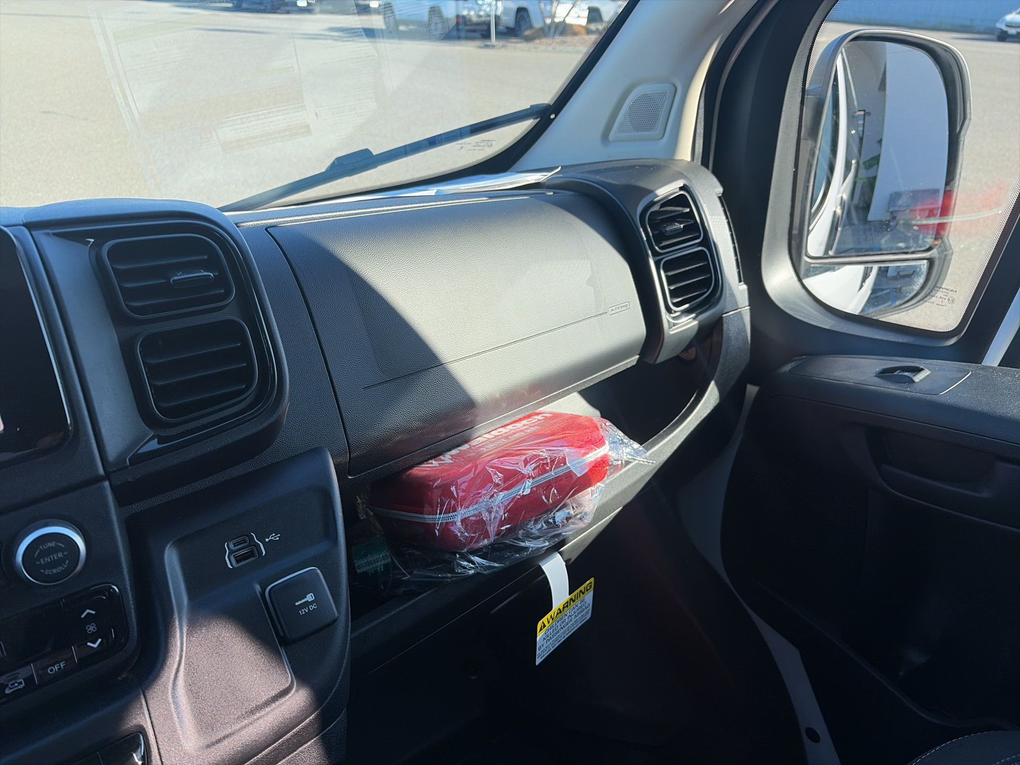 New 2026 RAM ProMaster 2500 w/ Convenience Group FWD image 9