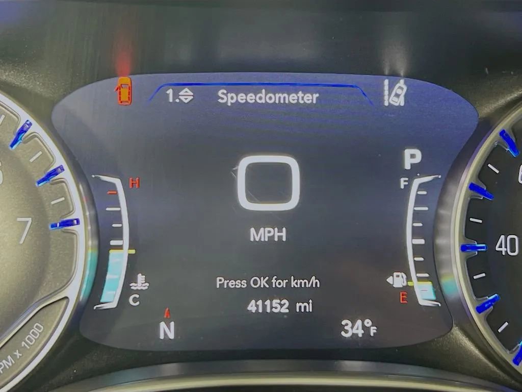 Used 2021 Chrysler Pacifica Limited image 13