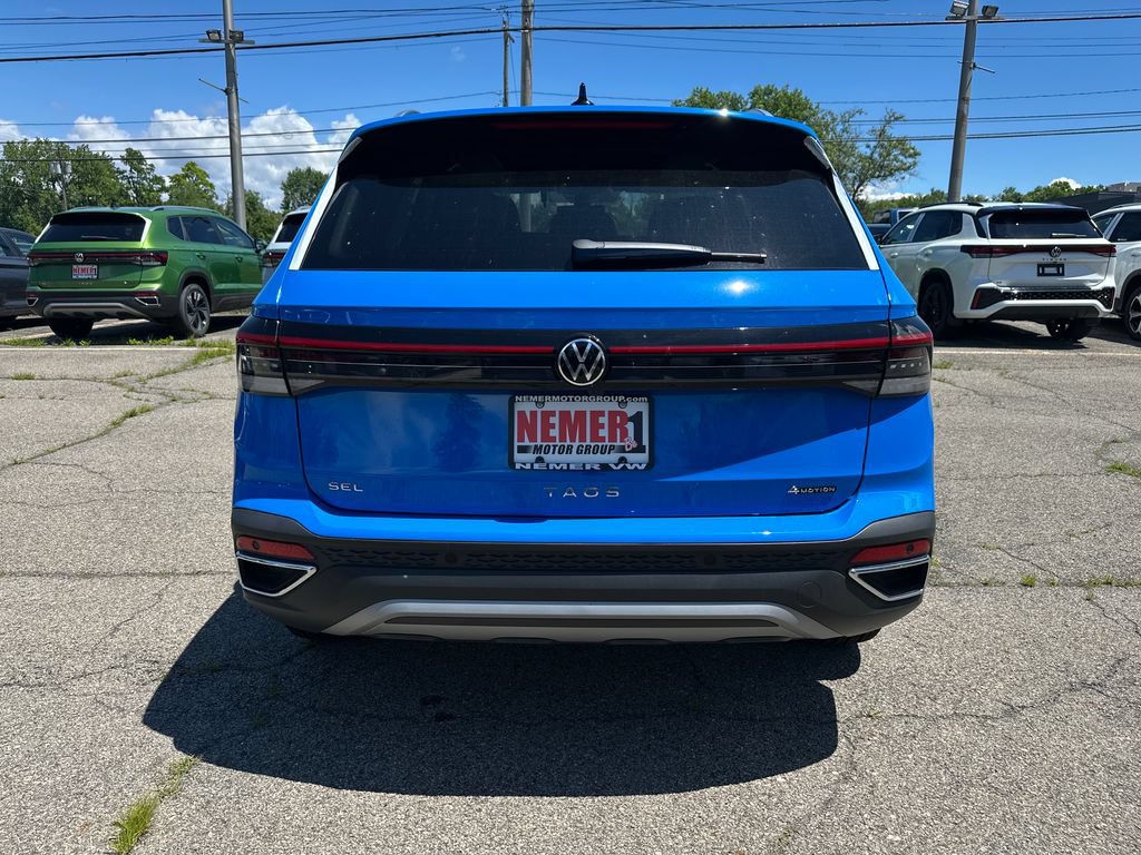 New 2026 Volkswagen Taos SEL AWD/4WD image 3