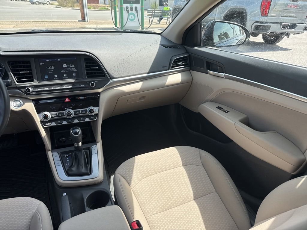 Used 2020 Hyundai Elantra Value Edition w/ Winter Weather Package FWD image 13